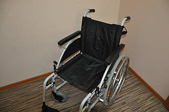 Інвалідна коляска 45 см