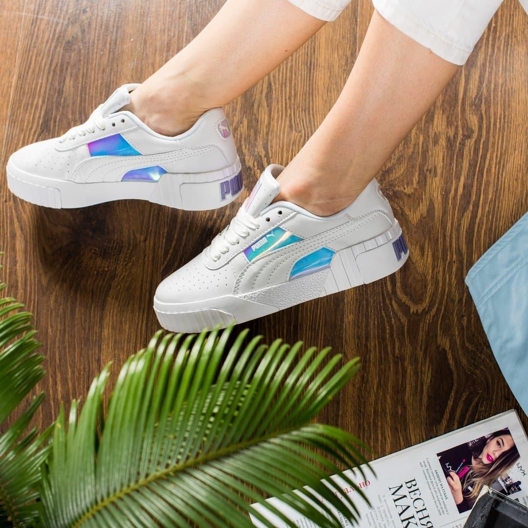 Модні жіночі кроси Puma Cali. Кросівки білі з блискучими деталями Пума Калі жіночі.