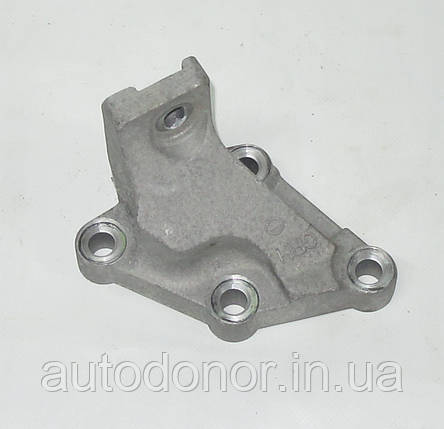 Кронштейн двигуна правий Nissan Leaf ZE0 (10-12) 11232-3NA0A, фото 1