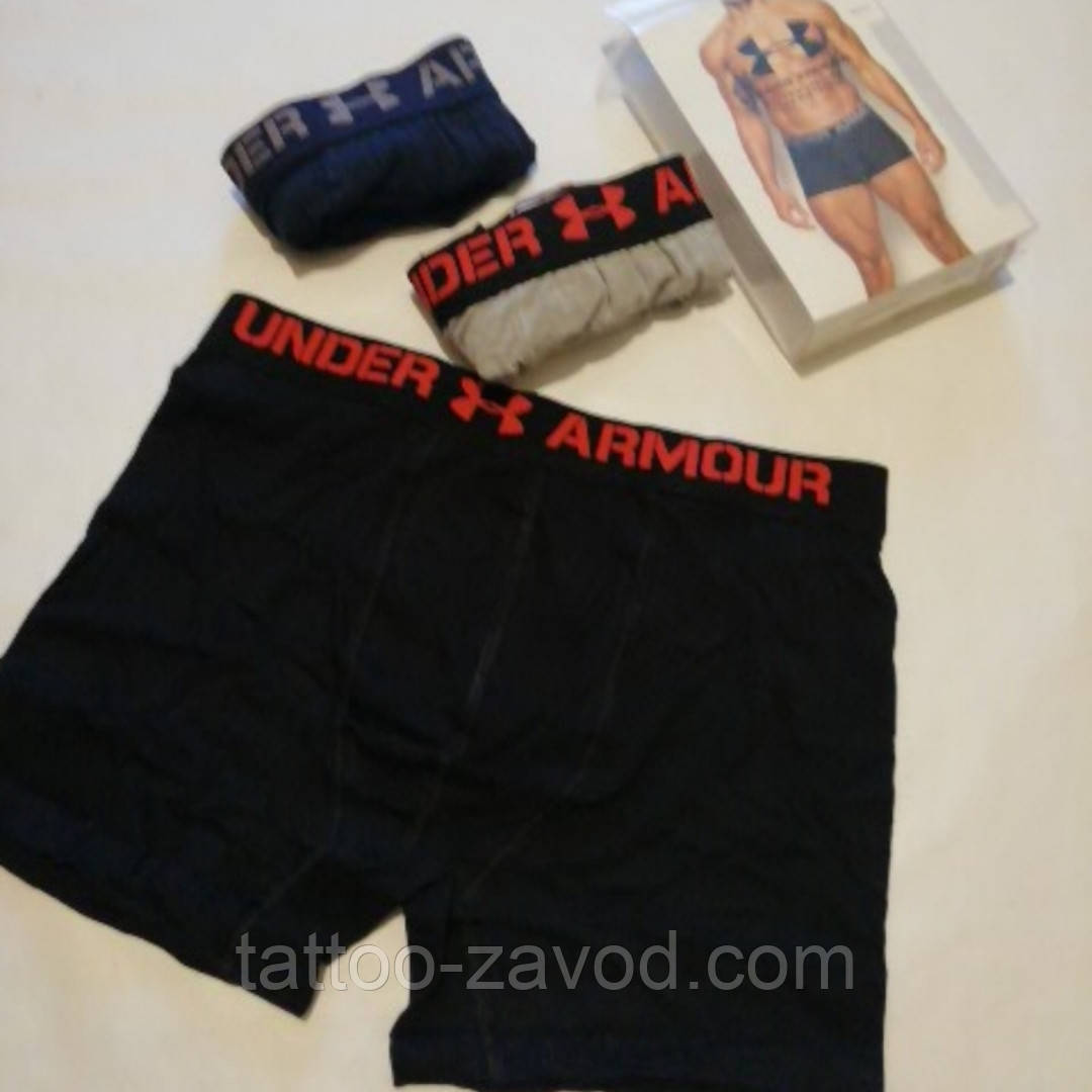 Набір чоловічих трусів Under Armour 3 шт M