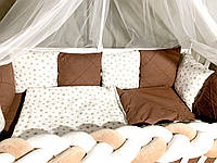 Комплект ліжка в дитячій ліжечці з бортиками подушками