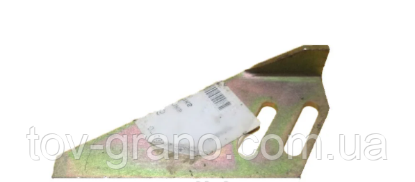 KL810625 Чистик правый Kverneland
