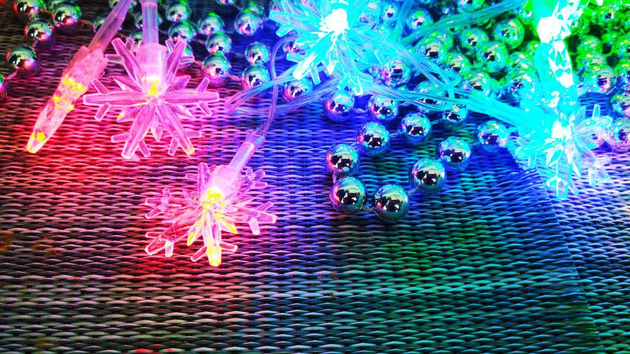 Новорічна гірлянда фігурки сніжинки 3,5 м 20 сніжинок | Гірлянда зі сніжинками | Гірлянда сніжна, фото 1