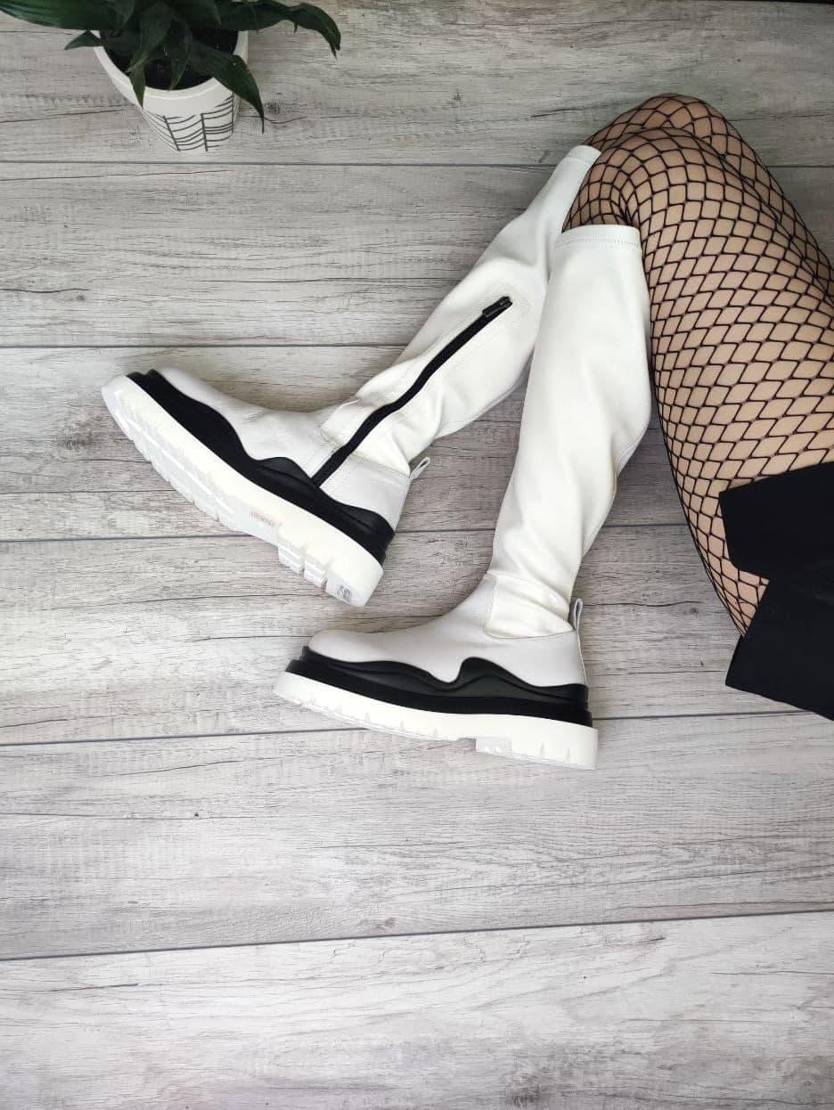 Жіночі зимові черевики Bottega Veneta 32097 білі