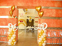 Свадебные стойки из воздушных и гелиевых шаров