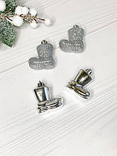 Підвіска на ялинку "чобіток" сріблястий 4см.