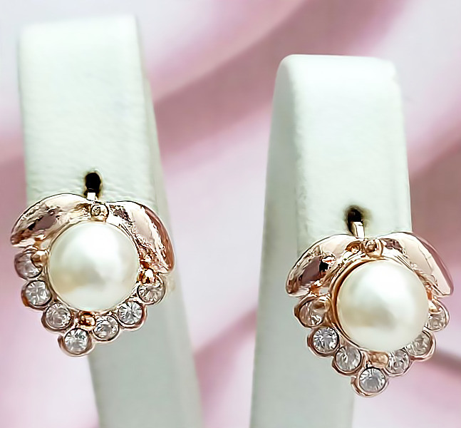 Сережки булатні з фіанітами (англійська застібка) Довжина сережки 3,5 см Ширина 8 мм