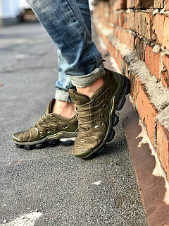 Nike vapormax plus khaki green best sale