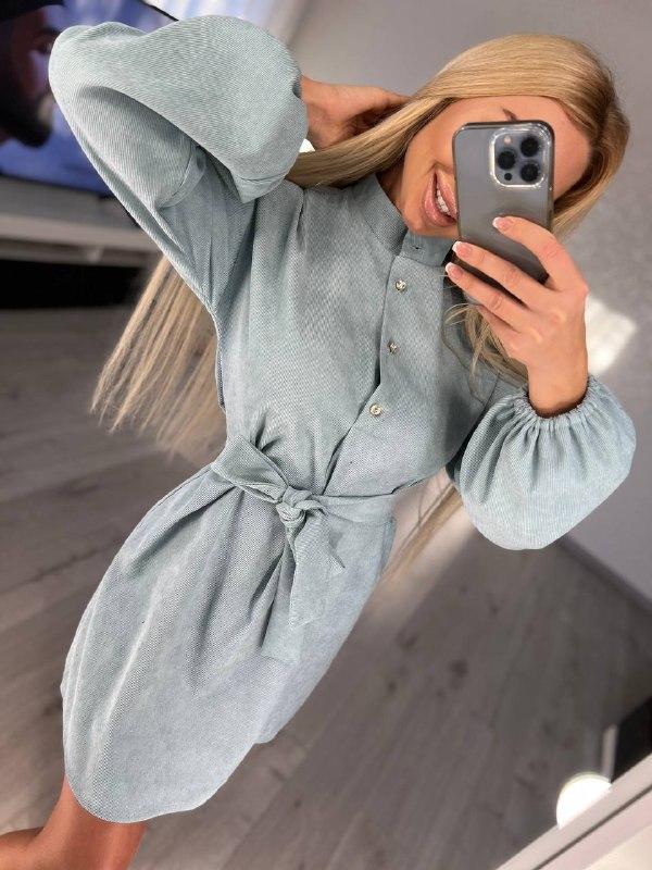 Жіноче вельветове плаття в м'ятному кольорі