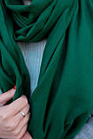 Палантин однотонний жіночий із бахромою кашеміровий якісний гарний стильний зеленого кольору, фото 2
