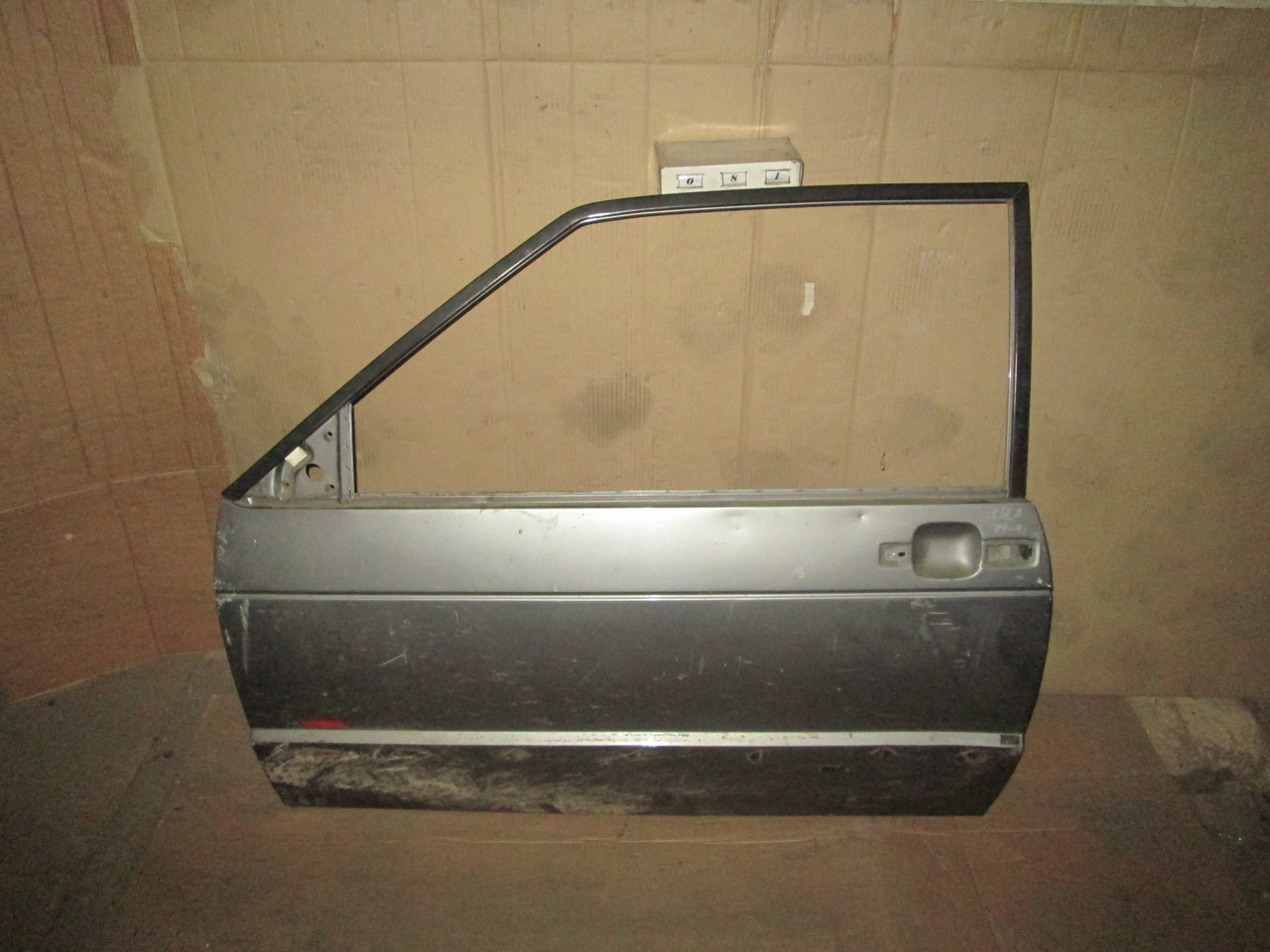 No81 Б/у Двері передні ліві для SEAT Ibiza 1991-1997 (3D)