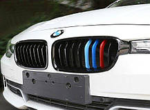 Решітка ноздрі радіатора BMW (БМВ) 3 series (F30, F31) 2012-2019 Чорний глянець M-color, фото 6
