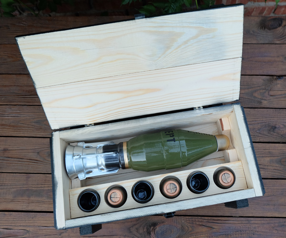 Подарок мужчине: набор для алкоголю "Бойовий Резерв Инерт" РПГ-26 и 6 рюмок в деревянном ящике - фото 3 - id-p1517104759
