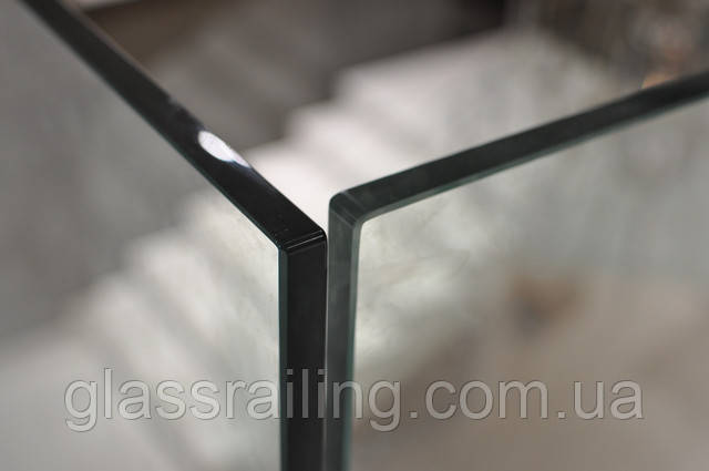 Огородження сходів з скла
