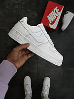 Кроси унісекс Nike Air Force 1. Унісекс взуття демісезонне Найк Аір Форс 1. Жіночі та чоловічі білі кроси., фото 3