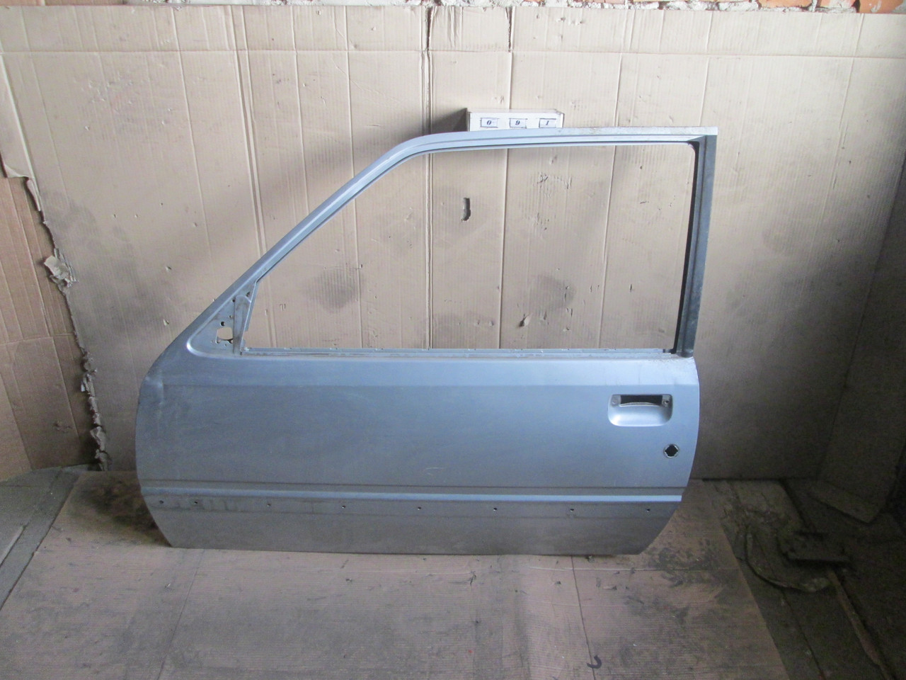 No91 Б/у Двері передні ліві для Peugeot 309 1985-1993(3D)