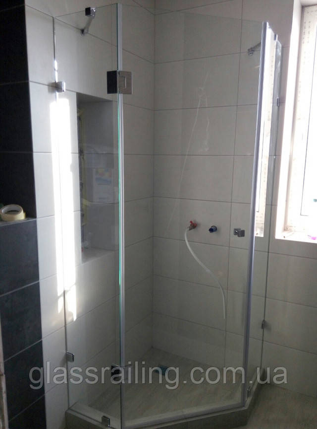 Скляна душова перегородка Душова перегородка з скла