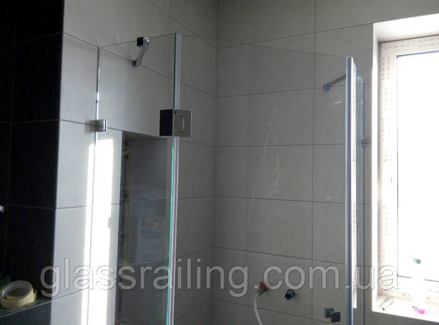 Скляна душова перегородка Душова перегородка з скла