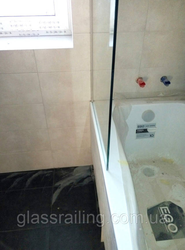 Скляна душова перегородка Скляна шторка на ванну