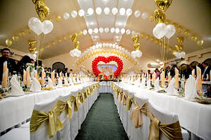 Весільне оформлення повітряними і гелієвими кульками