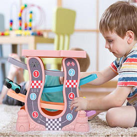 Треки, гаражі і паркування