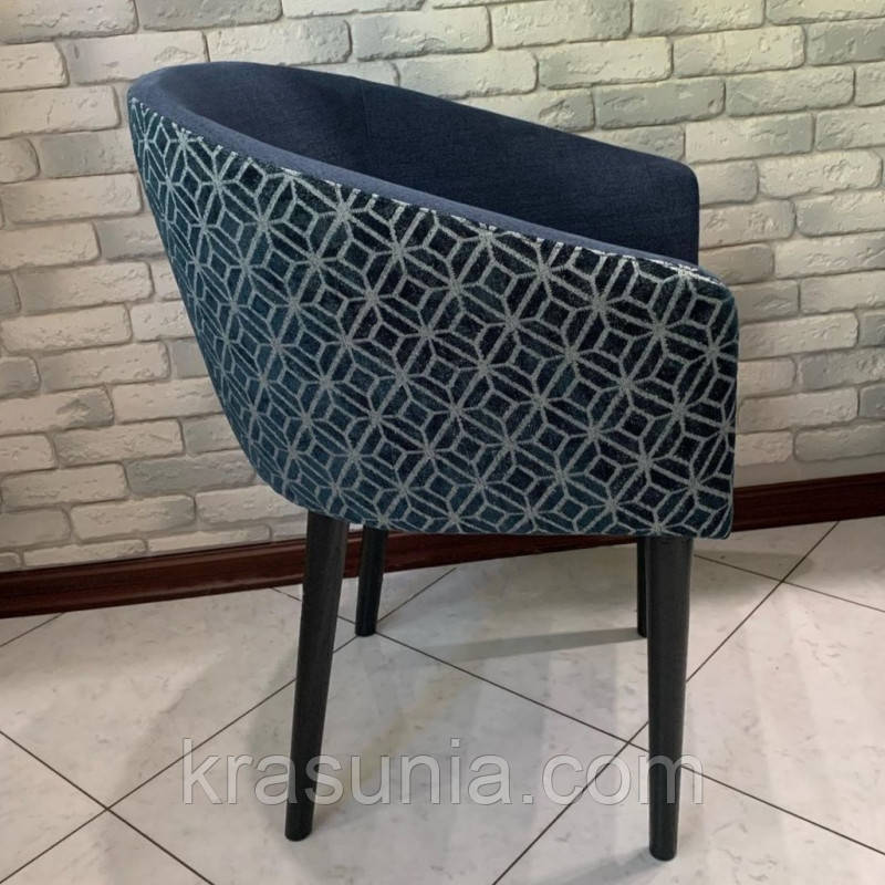 Універсальне крісло Monza