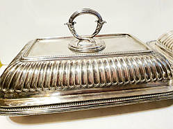 Антикварне посеребряное блюдо