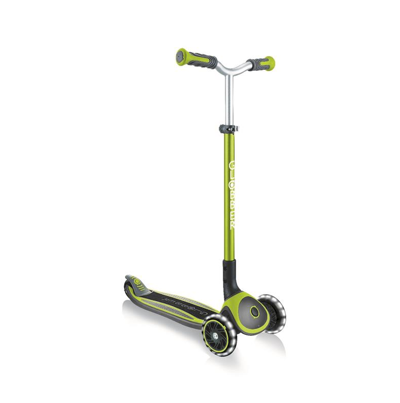 GLOBBER — Самокат серії MASTER LIGHTS зелений, колеса з підсвіткою, до 50 кг, 4+