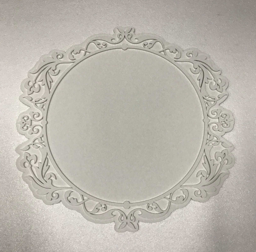 Рамка для фотографій різьблена з дерева на основі з фарбуванням Manific Decor