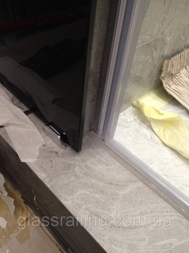 Двері зі скла розсувна