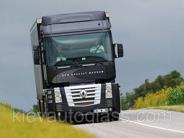 Лобове скло на RENAULT MAGNUM