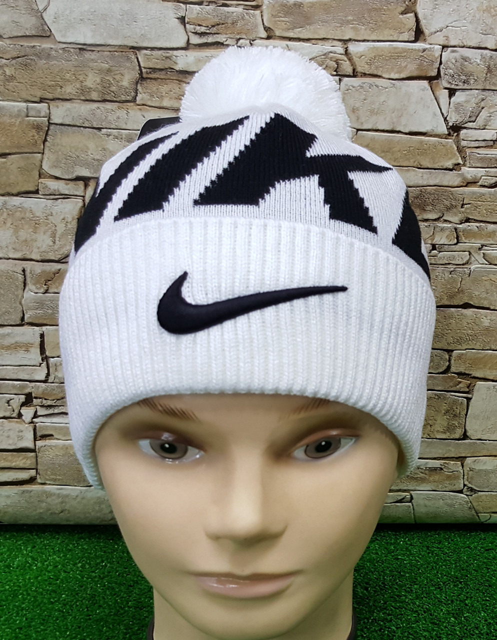 Чоловіча шапка NIKE Originals Pom Pom Fleece