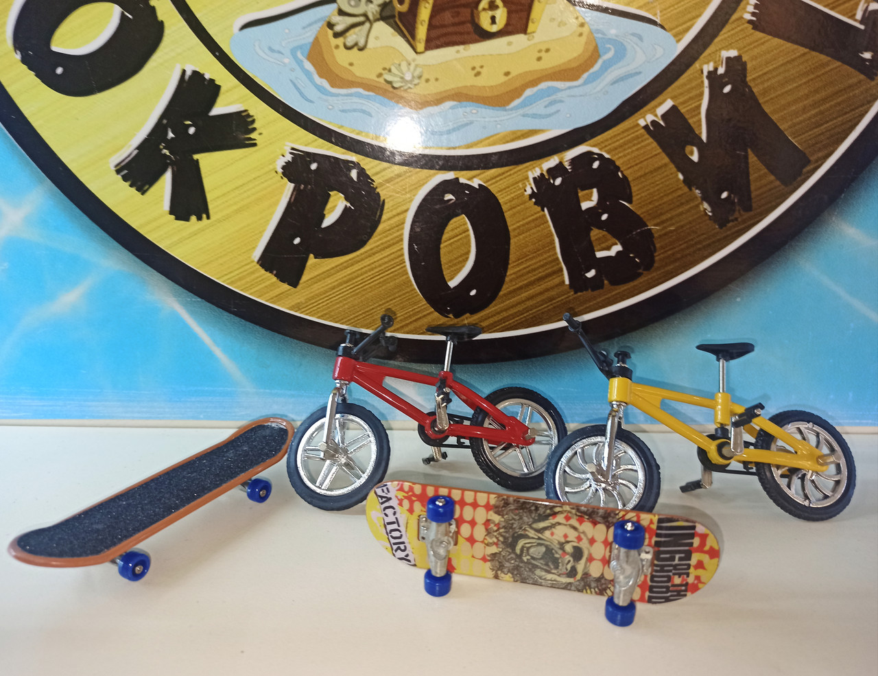 Набір пальчиковий скейт фінгерборд та Finger BMX bike