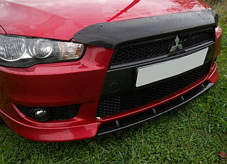 Вставка між іклами, накладка на бампер Mitsubishi Lancer X 2007-2010 р. в. глянець під фарбування