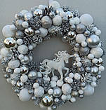 Срібно-білий новорічний вінок на двері 31-32 см, фото 3