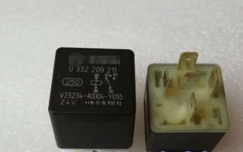 Реле напруги 24V 30A 5-PIN DAF SB, XF 105; FORD CARGO; NEOPLAN STARLINER, фото 1