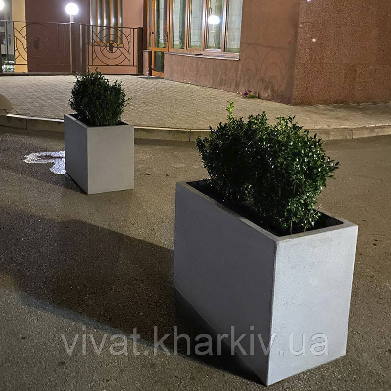 Бетонний вуличний вазон/кашпо Кадіс В530 Д800 Ш350 мм Вага - 140 кг Об'єм - 85 л.
