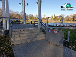 Перила и ограждения для лестниц. Нержавеющее ограждение пандуса. У нас вы можете купить перила для лестницы с установкой и гарантией. 3