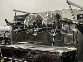 Професійна кавомашина для барів і кафе Victoria Arduino Adonis 2GR