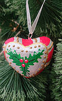 Игрушка на елку "Сердце с Рождественником"