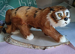 Гарний тигр із хутра — символ доблесті