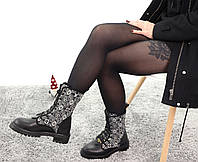 Модные ботинки женские на меху черные с белым Louis Vuitton Boots. Обувь женская зимняя с мехом Луи Виттон