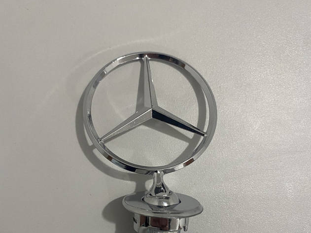 Емблема MERCEDES W124 (1984-1993), фото 1