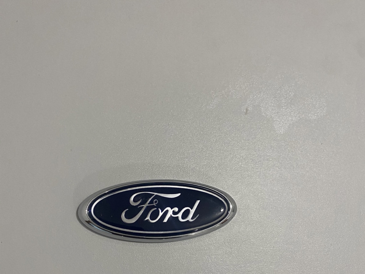 Емблема багажника FORD ESCORT 90х37 мм