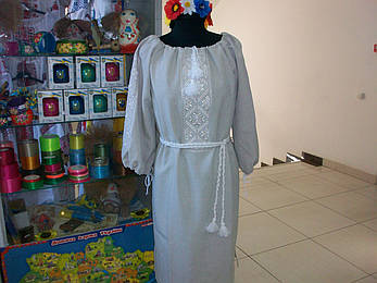 Жіноче плаття з вишивкою, фото 3