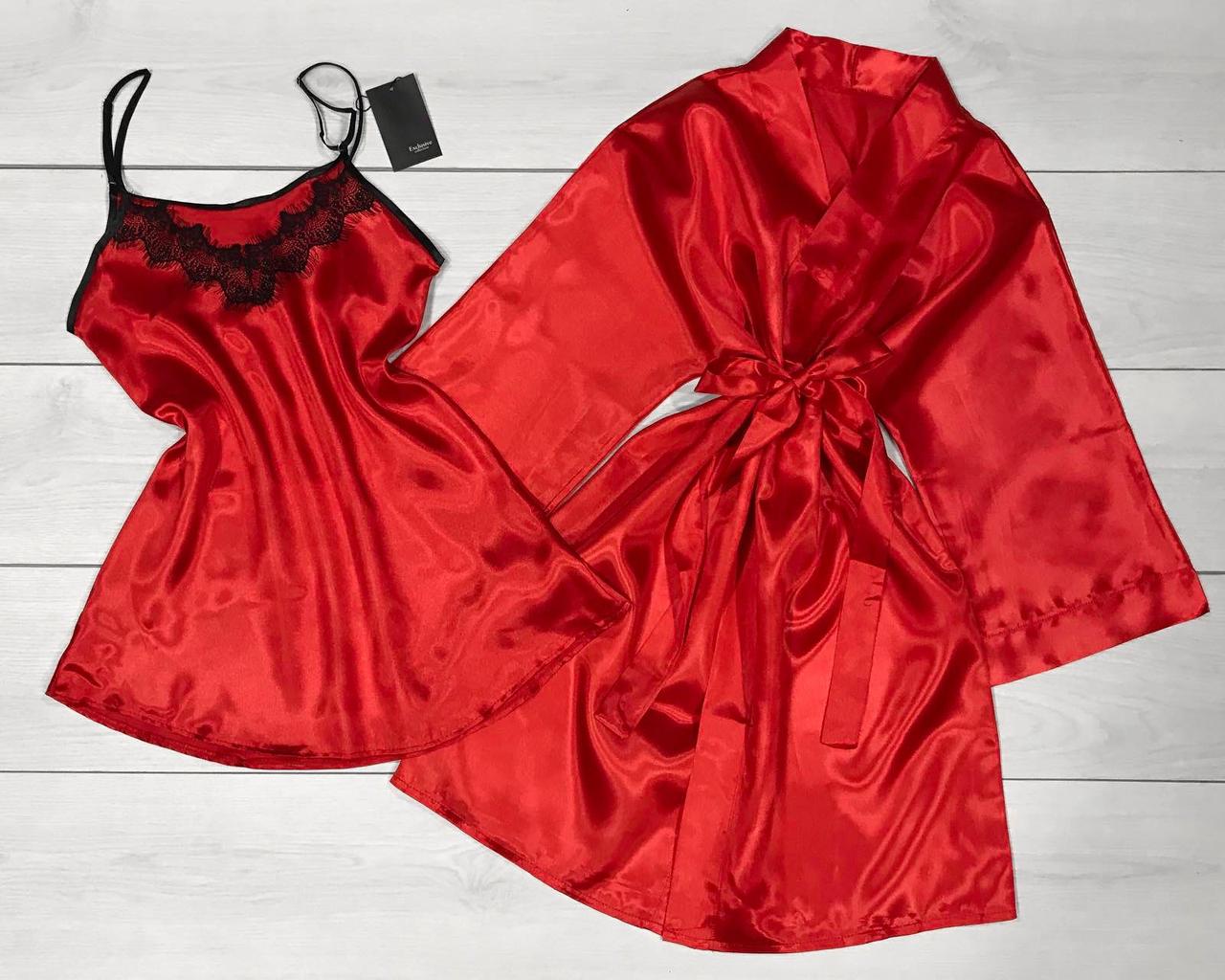 Червоний атласний халат і пеньюар. Жіночий комплект одягу для дому