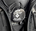 Never Give Up значок - Круглий значок на рюкзак - Подарунок мотиватор хлопцю - Прикольний подарунок, фото 4