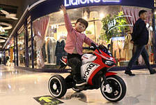 Дитячий електромобіль мотоцикл Ducati M 4053-3 (MP3, USB, SD слот, мотори 2x25W, акум.2x6V4.5AH), фото 3