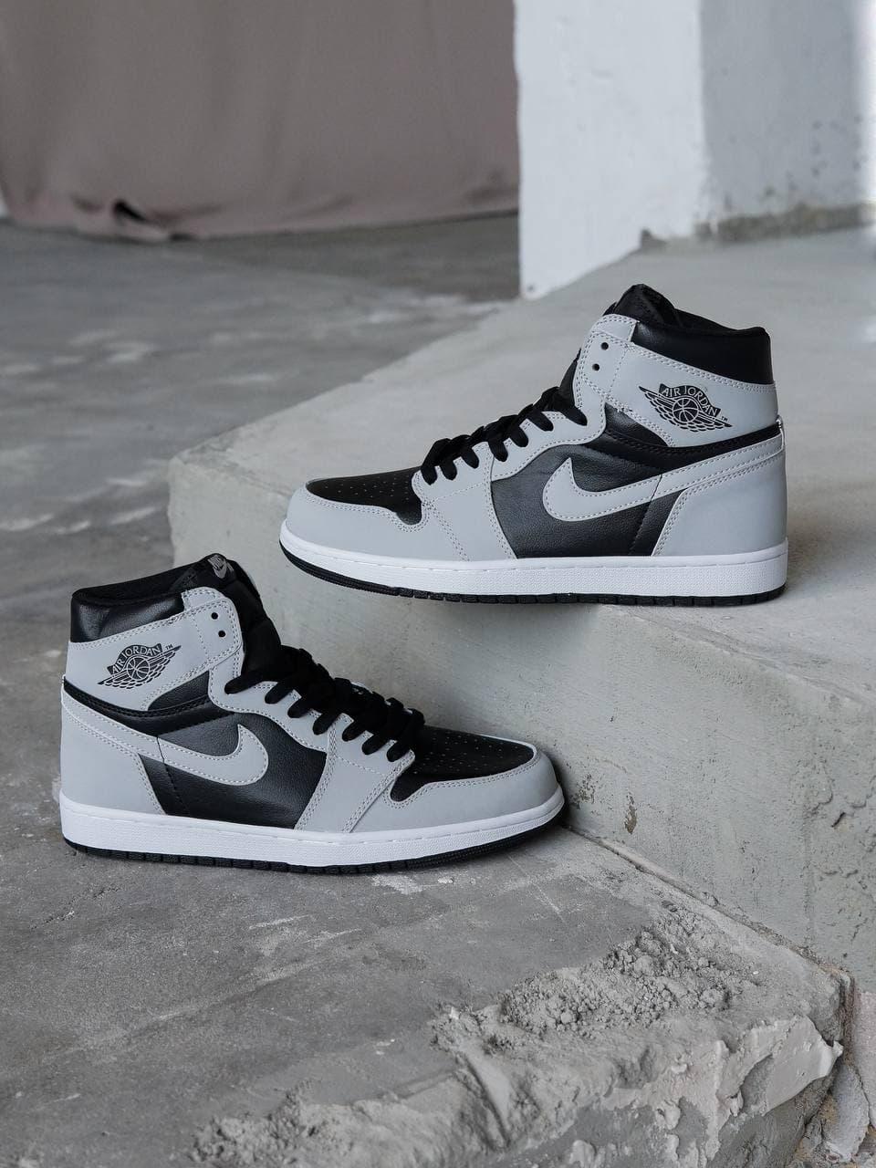 Мужские кроссовки Nike Air Jordan 1 Retro High Smoke Grey Black (серые с чёрным) высокие кроссы PNAJ039