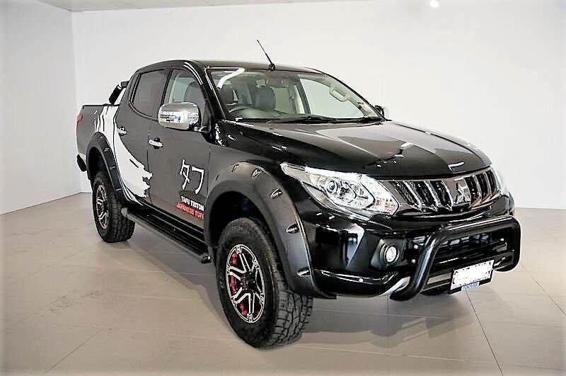 Розширювачі Колісних Арок Фендери для Позашляховика MITSUBISHI PAJERO SPORT від 2015 року